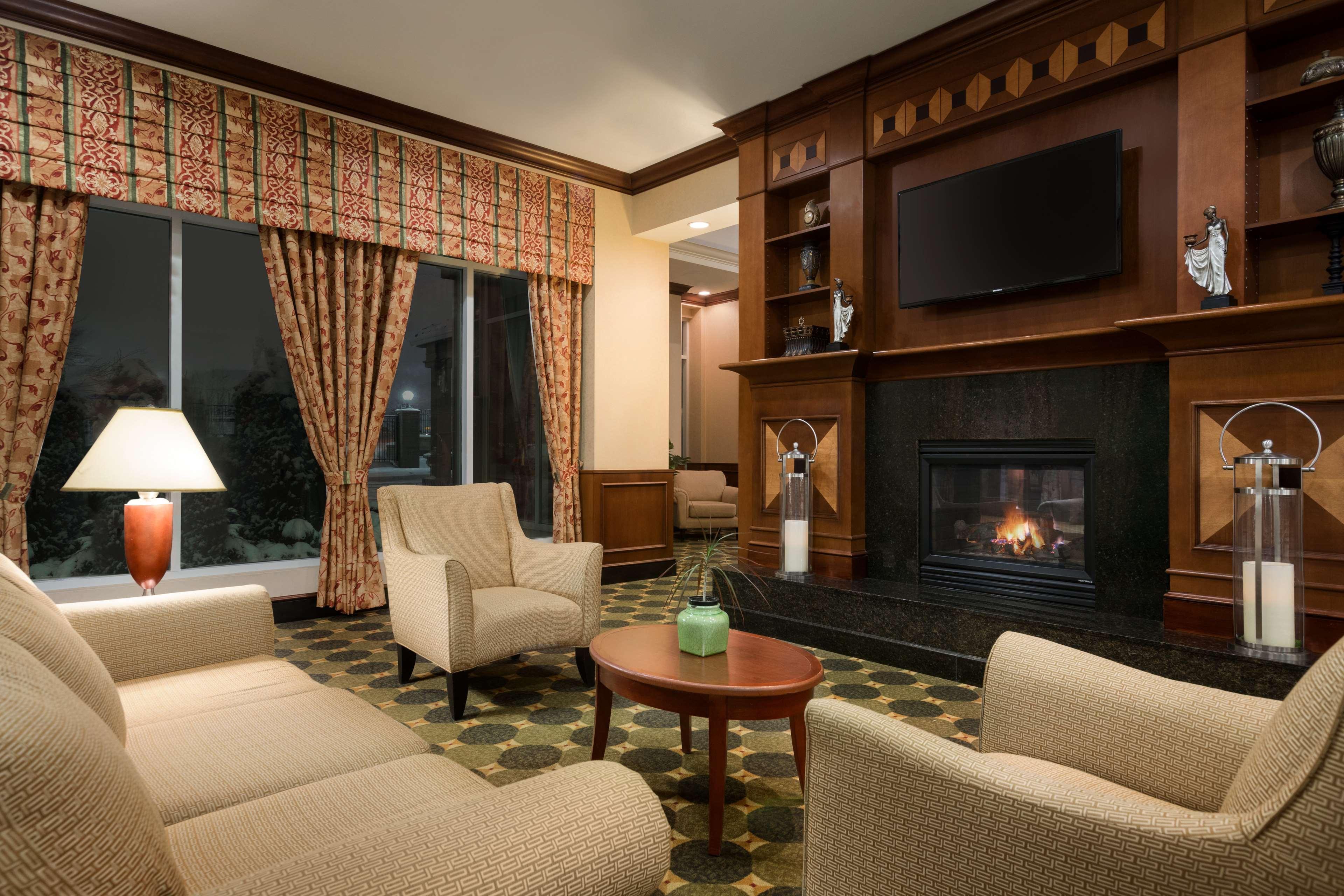 Hilton Garden Inn Toronto/Vaughan Exterior foto