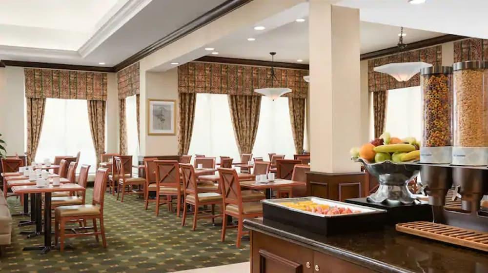 Hilton Garden Inn Toronto/Vaughan Exterior foto