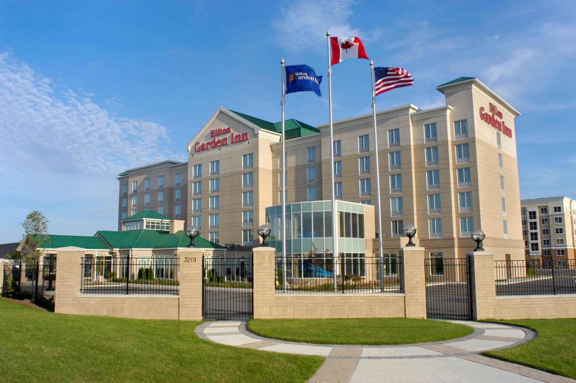 Hilton Garden Inn Toronto/Vaughan Exterior foto