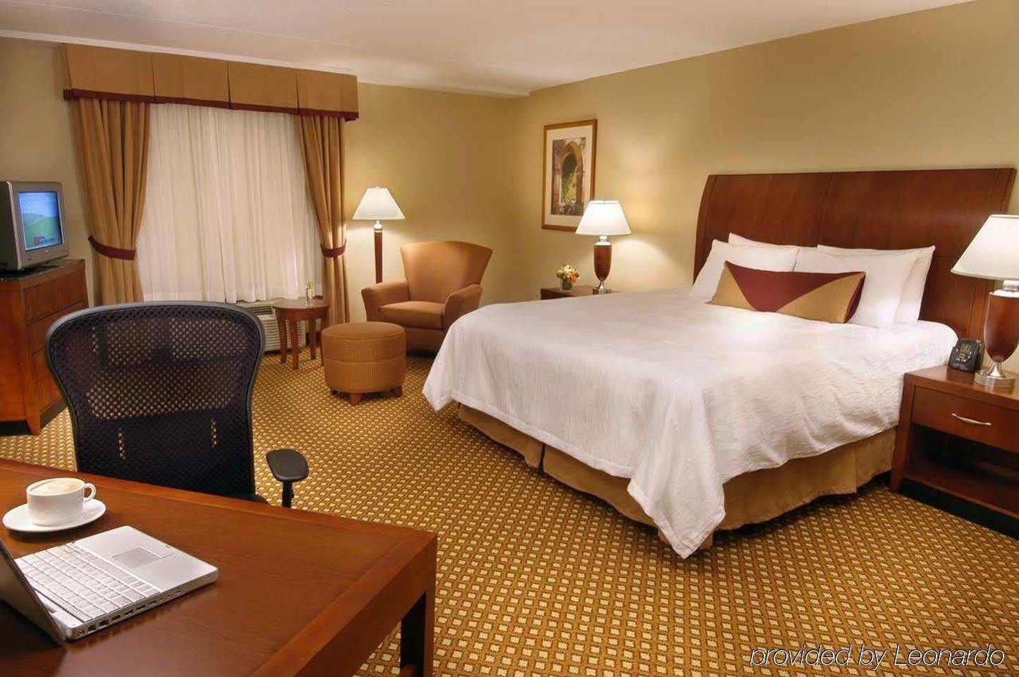 Hilton Garden Inn Toronto/Vaughan Exterior foto
